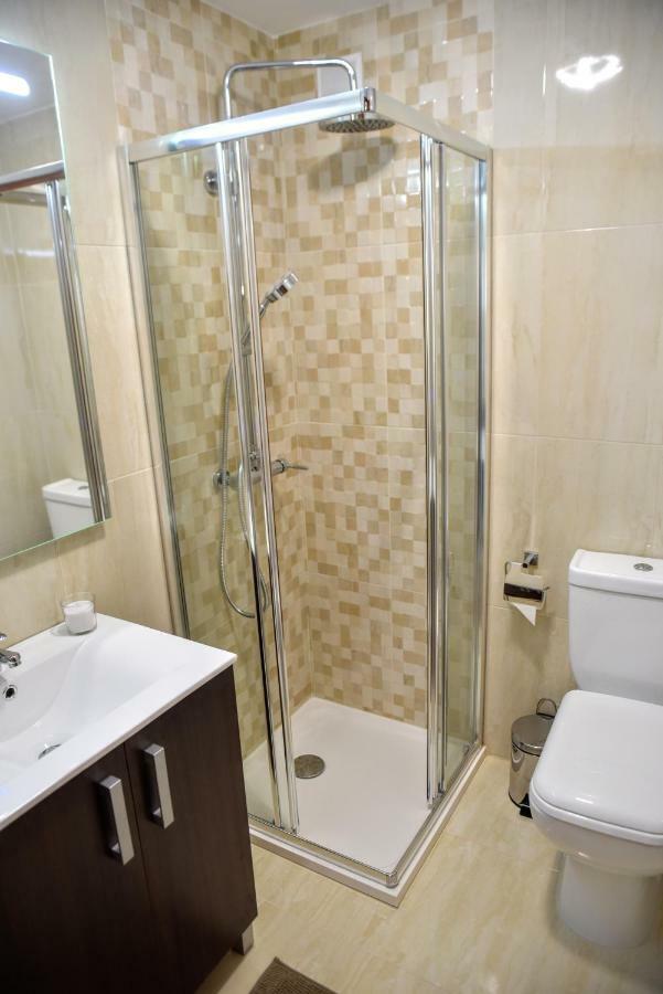 Homely Malaga Don Cristian Con Parking Privado Bagian luar foto
