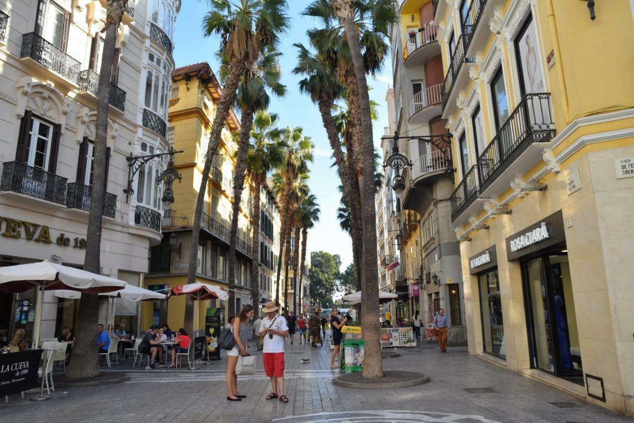 Homely Malaga Don Cristian Con Parking Privado Bagian luar foto