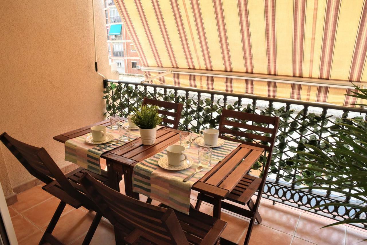 Homely Malaga Don Cristian Con Parking Privado Bagian luar foto